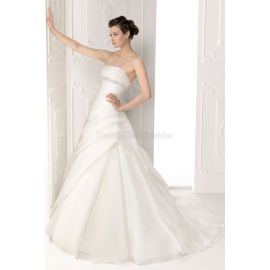A-ligne sans manches perlée élégante robe de mariée