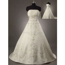 Robe de mariée robe de bal brodée bustier avec corsage plissé