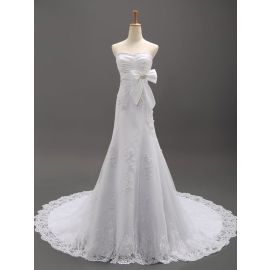 Robes de mariée élégantes tulle A-line blanc avec décolleté en cœur
