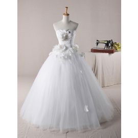 Robes de mariée trapèze glamour en tulle froncé avec décolleté en cœur