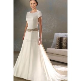 Splendide robe de mariée moderne perlée avec ceinture
