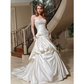 Robes de mariée de luxe sans bretelles A-ligne taille naturelle Mariage intérieur
